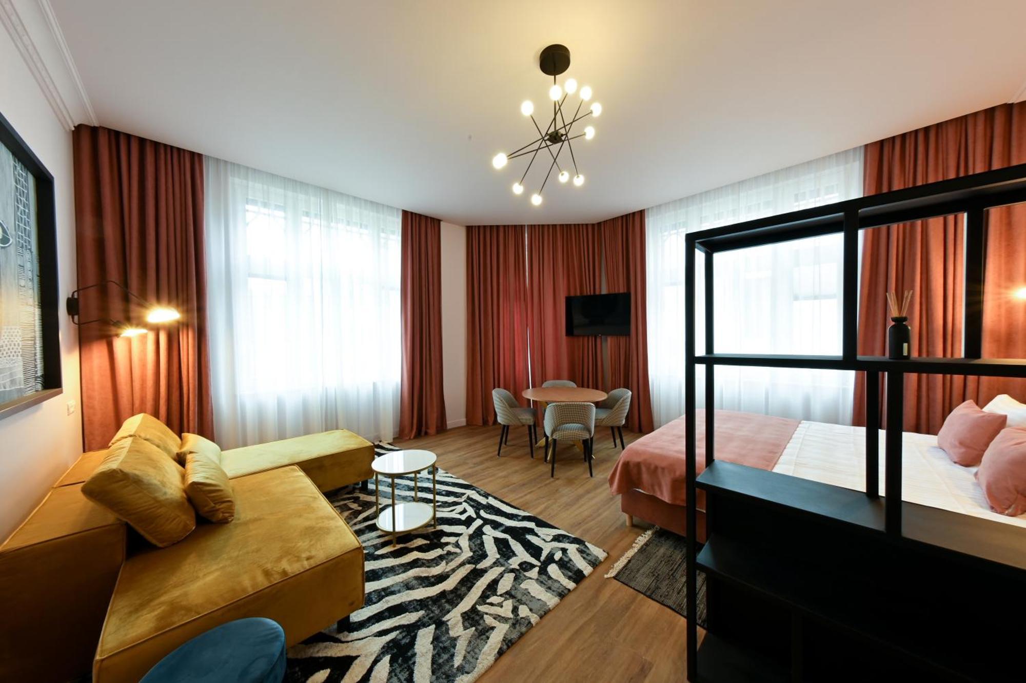 Leda Residence Oradea Exterior photo